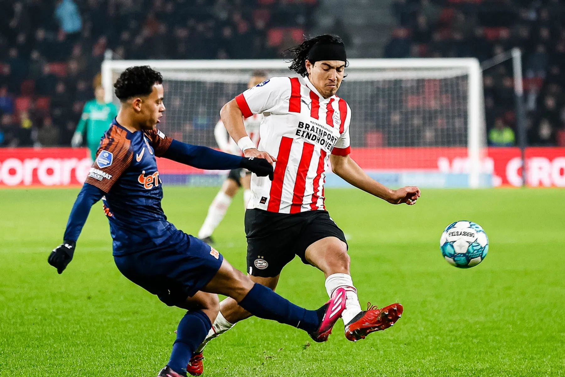 Tolk, vragensteller en trainer ineen: Van Nistelrooij roemt Guti