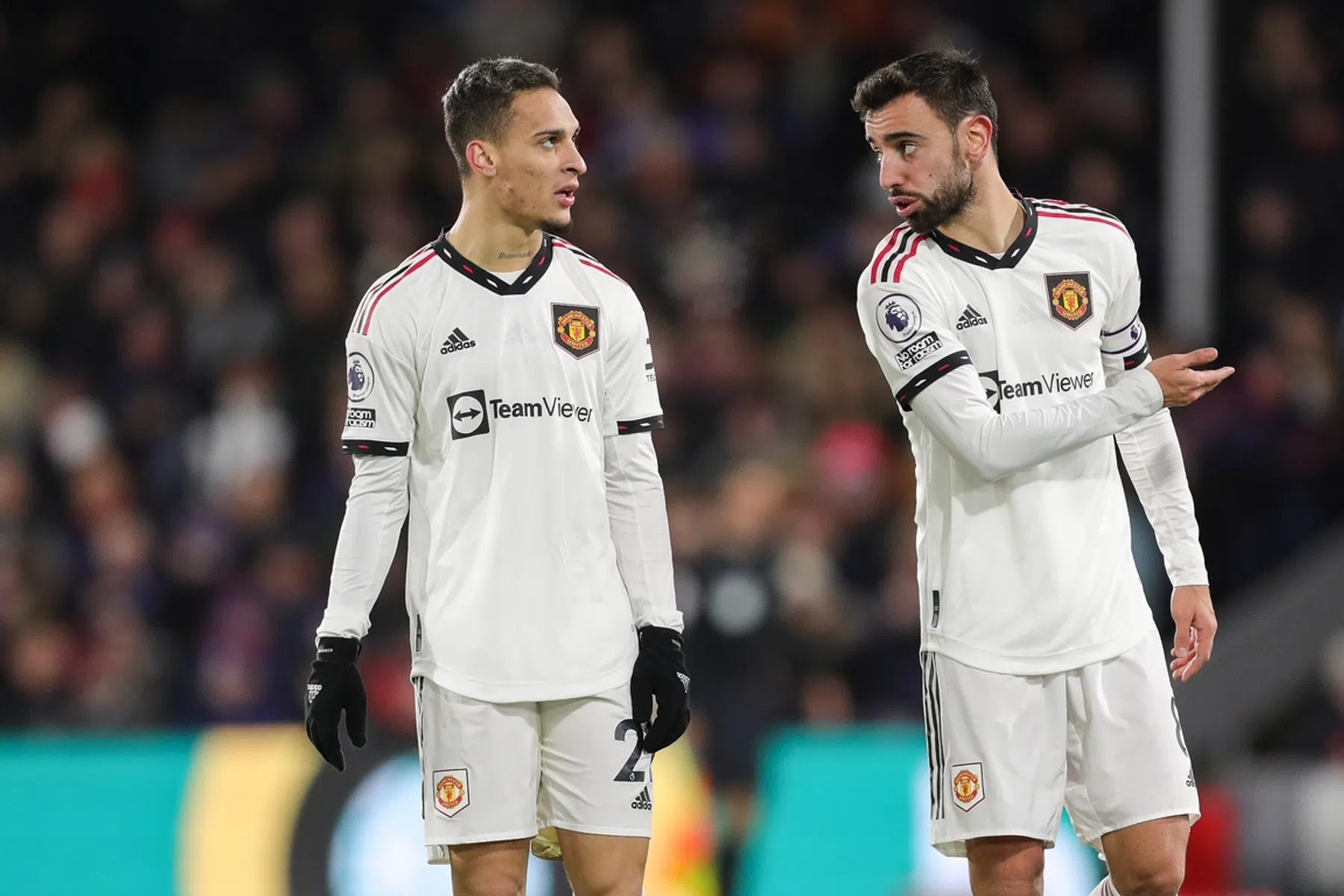 Ten Hag spreekt zich uit over akkefietje tussen Antony en Fernandes