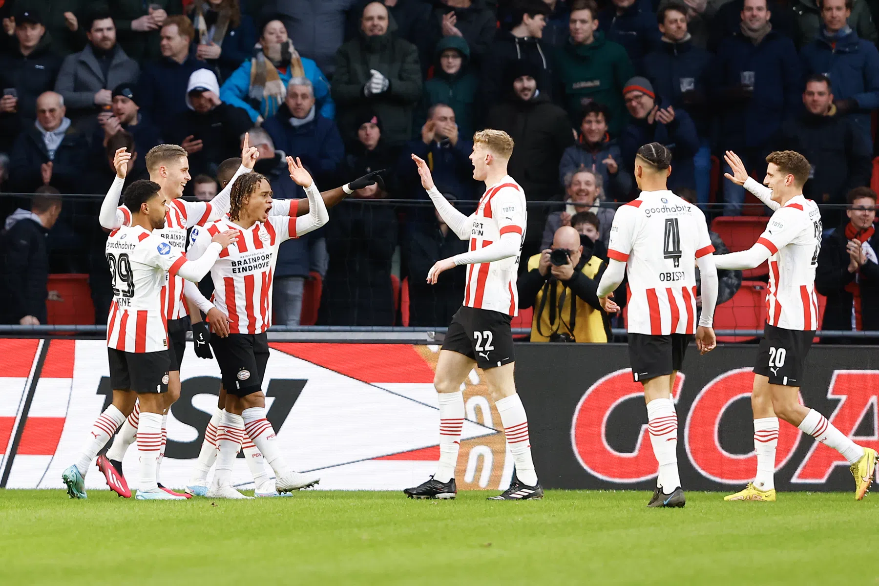 PSV richt zich op in 'crisis': Veerman en El Ghazi schieten te hulp tegen Go Ahead