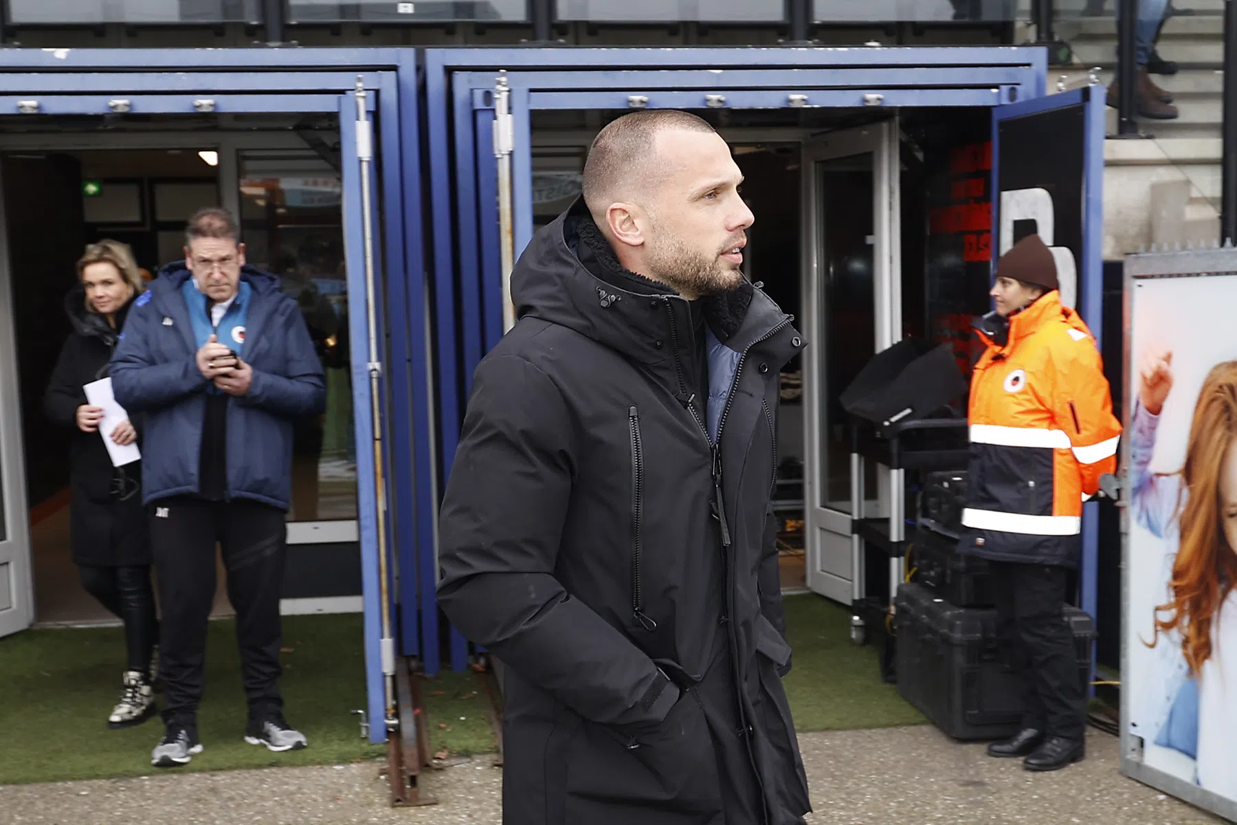 Heitinga licht keuze voor Tadic in de spits en Bassey op de bank toe