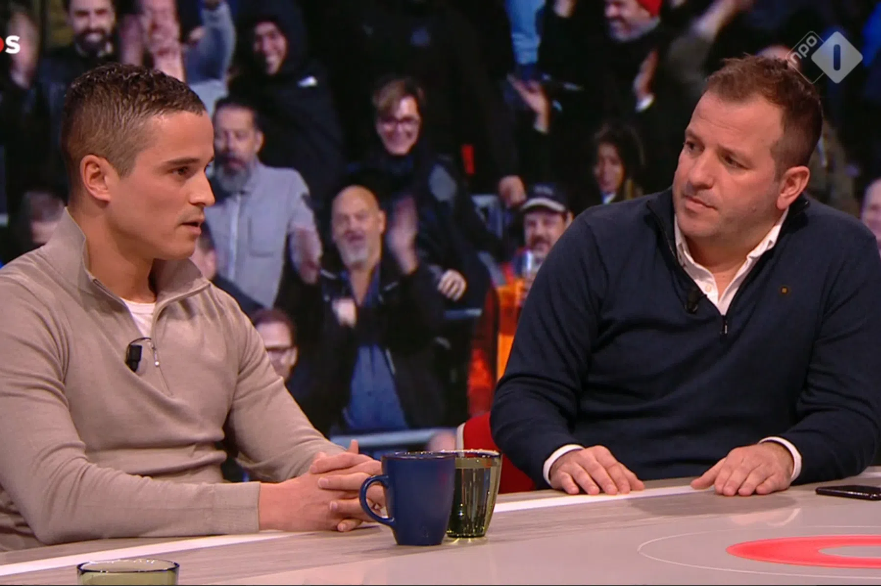 'Ik vind niet dat Van der Sar kan blijven zitten bij Ajax'