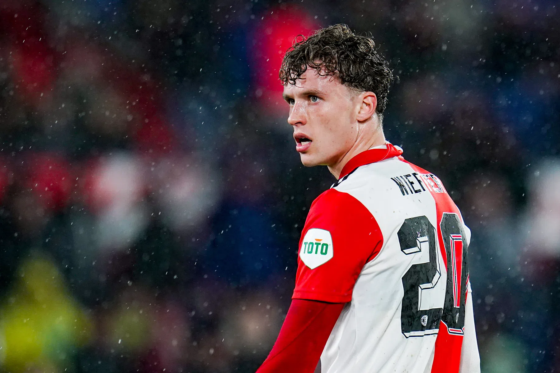 'Oranje? Dat vind ik wel een beetje hard van stapel lopen'