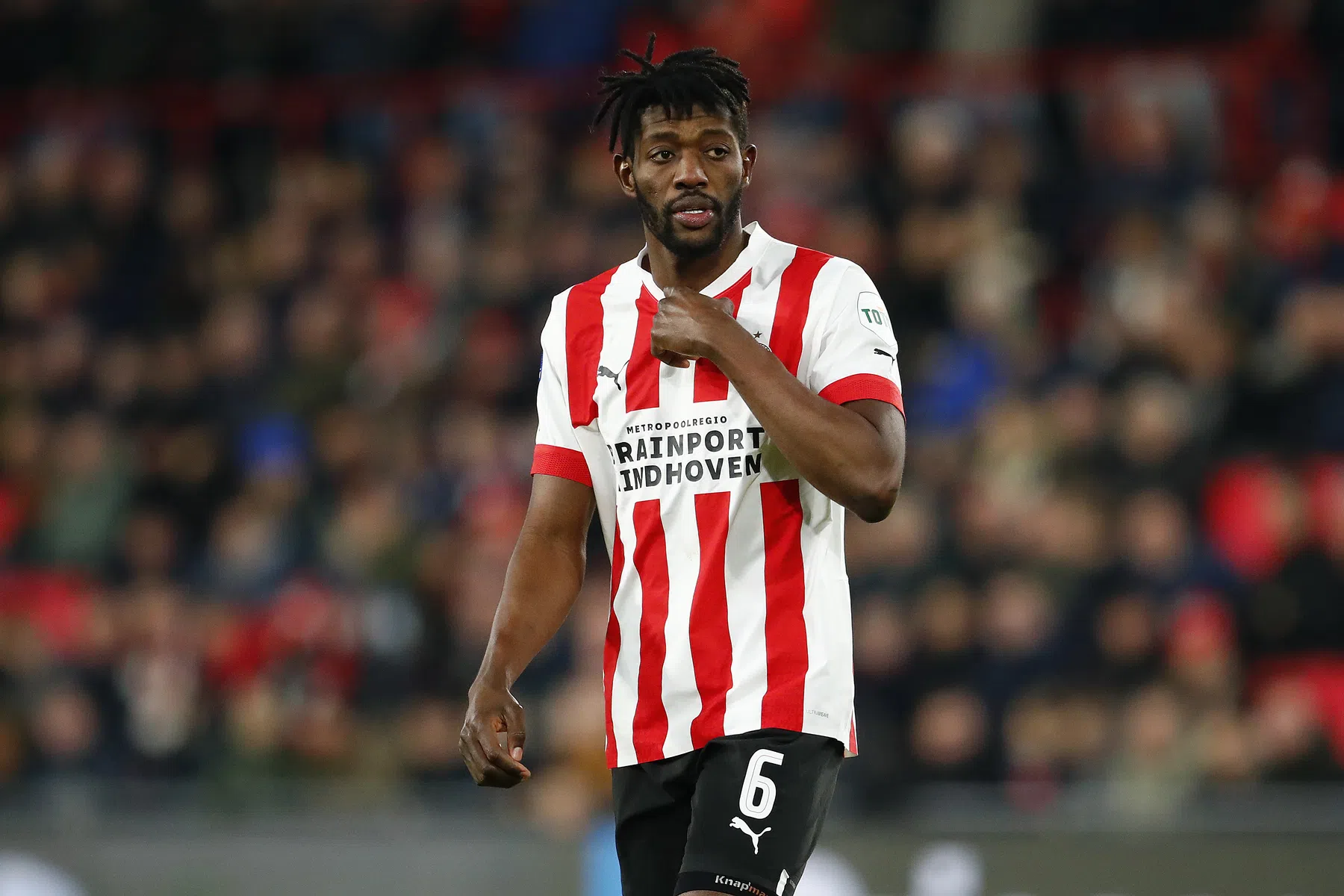 'Ik vind het wel een klein wondertje dat Sangaré hier nog speelt, ja'