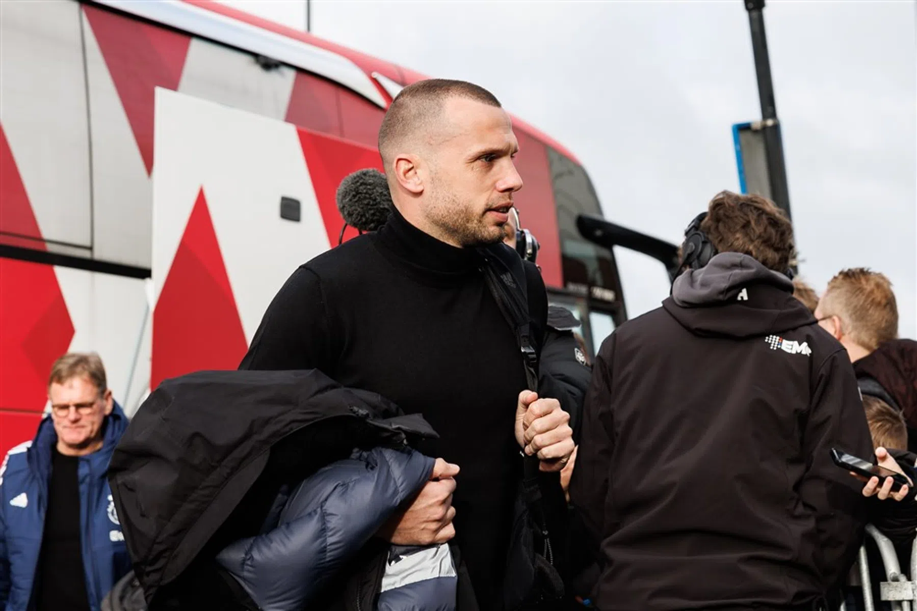 Heitinga gaat in op keuze voor Lodeweges als zijn assistent