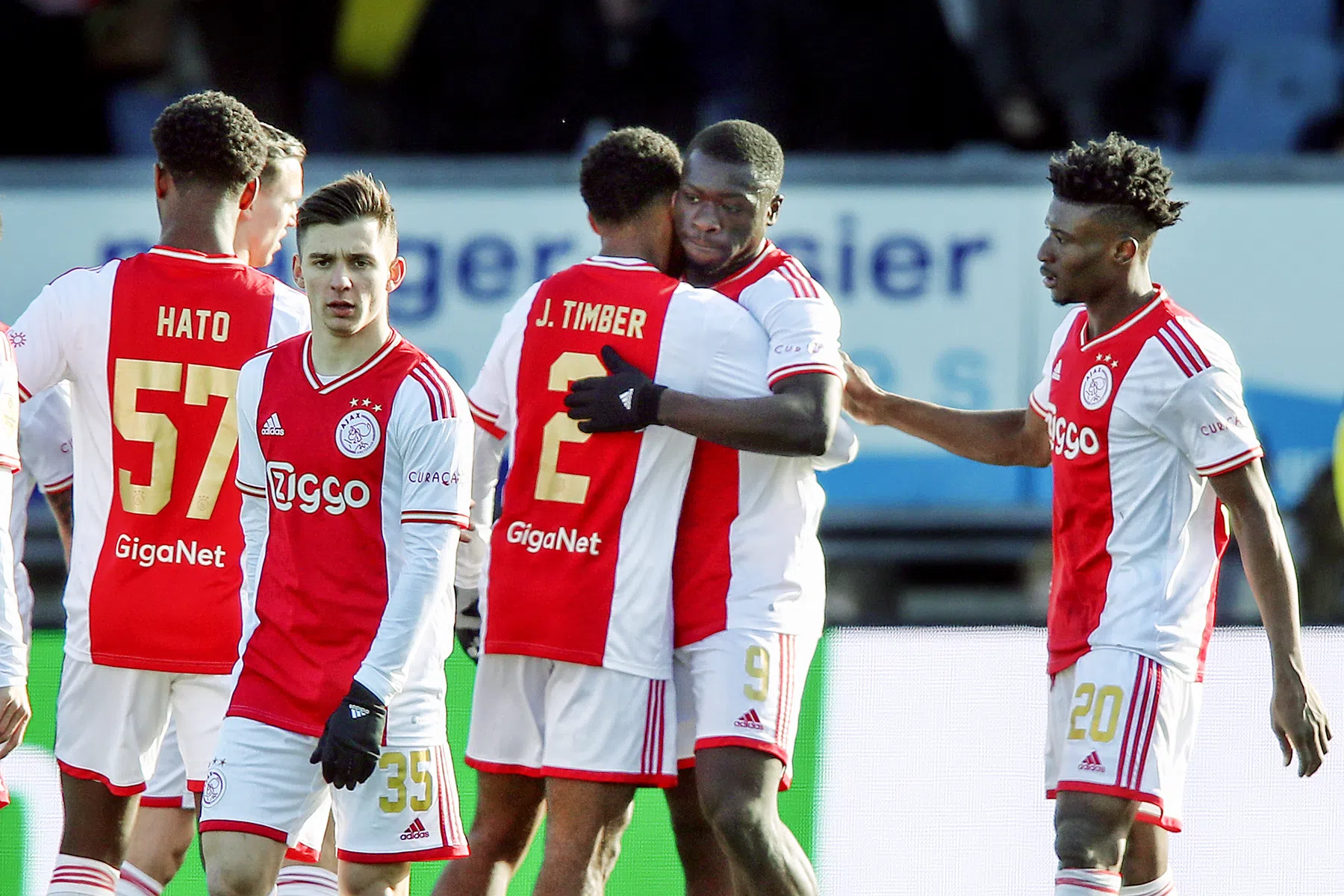 Brobbey rekent na dubbelslag voor Ajax af met 'allemaal onzin'