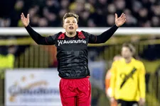 Thumbnail for article: Uitgerekend Van Hooijdonk knikkert NAC uit het bekertoernooi