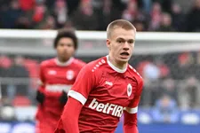 Thumbnail for article: Doorbraak revelatie verdienste Van Bommel: 'Daardoor komen zijn kwaliteiten bovendrijven'