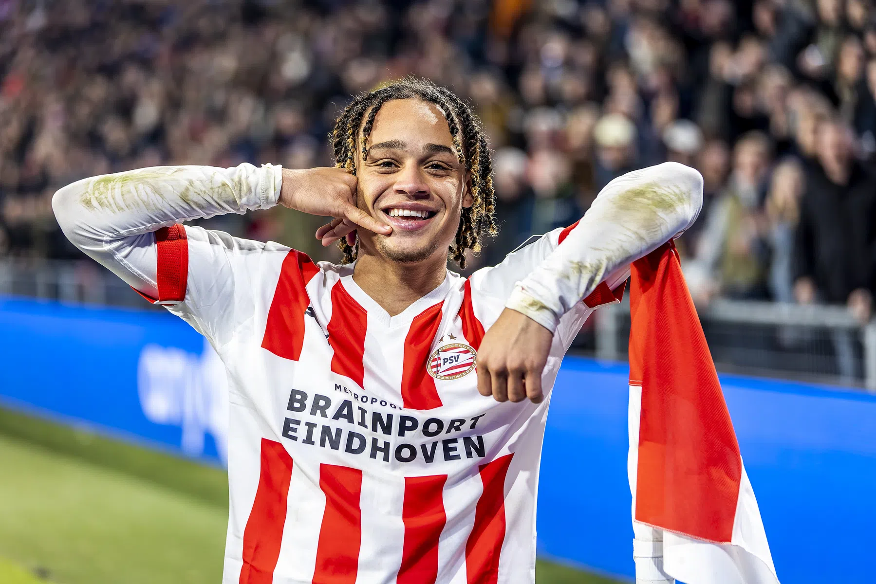 PSV scoort erop los en duwt FC Groningen naar de laatste plaats