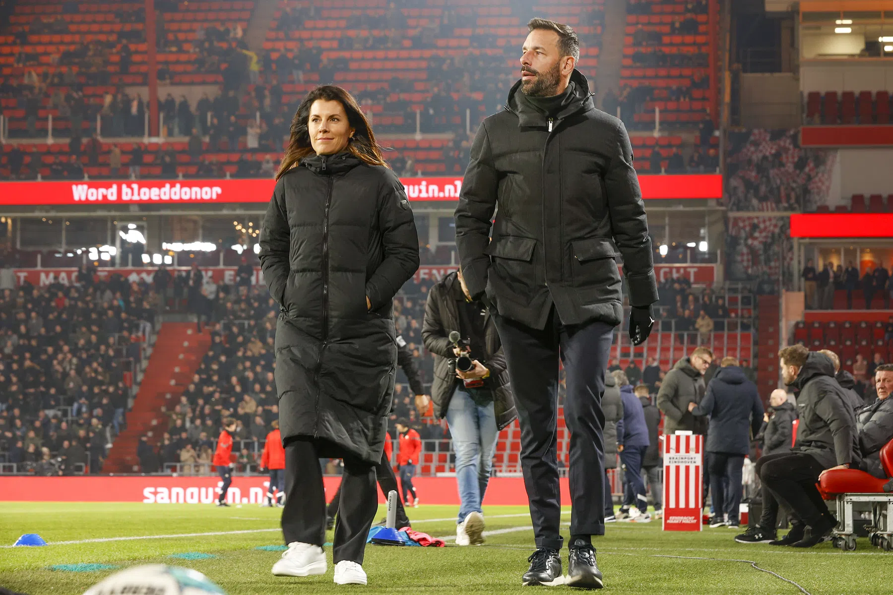 Van Nistelrooij stoort zich aan berichtgeving over contract Simons