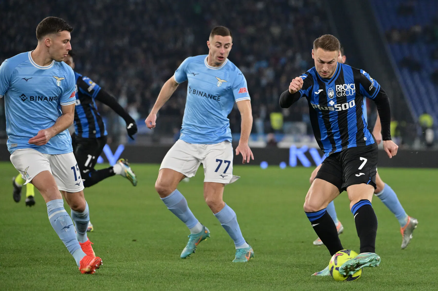 Atalanta boekt met drie Nederlanders zege op concurrent Lazio