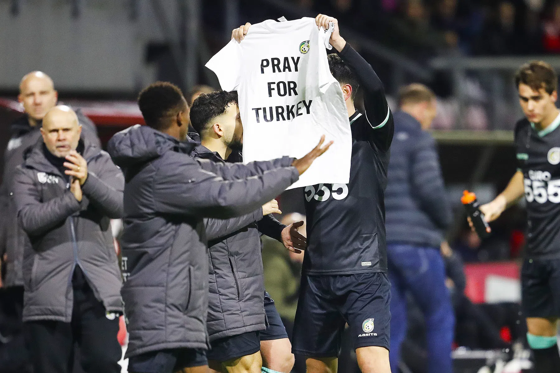 Özyakup leeft enorm mee met Turkije: 'Wil heel Nederland bedanken'