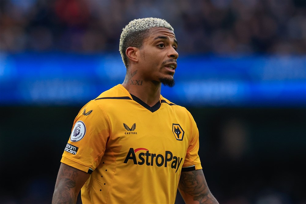 Wolves-middenvelder Lemina van het veld gestuurd om opvallende reden 