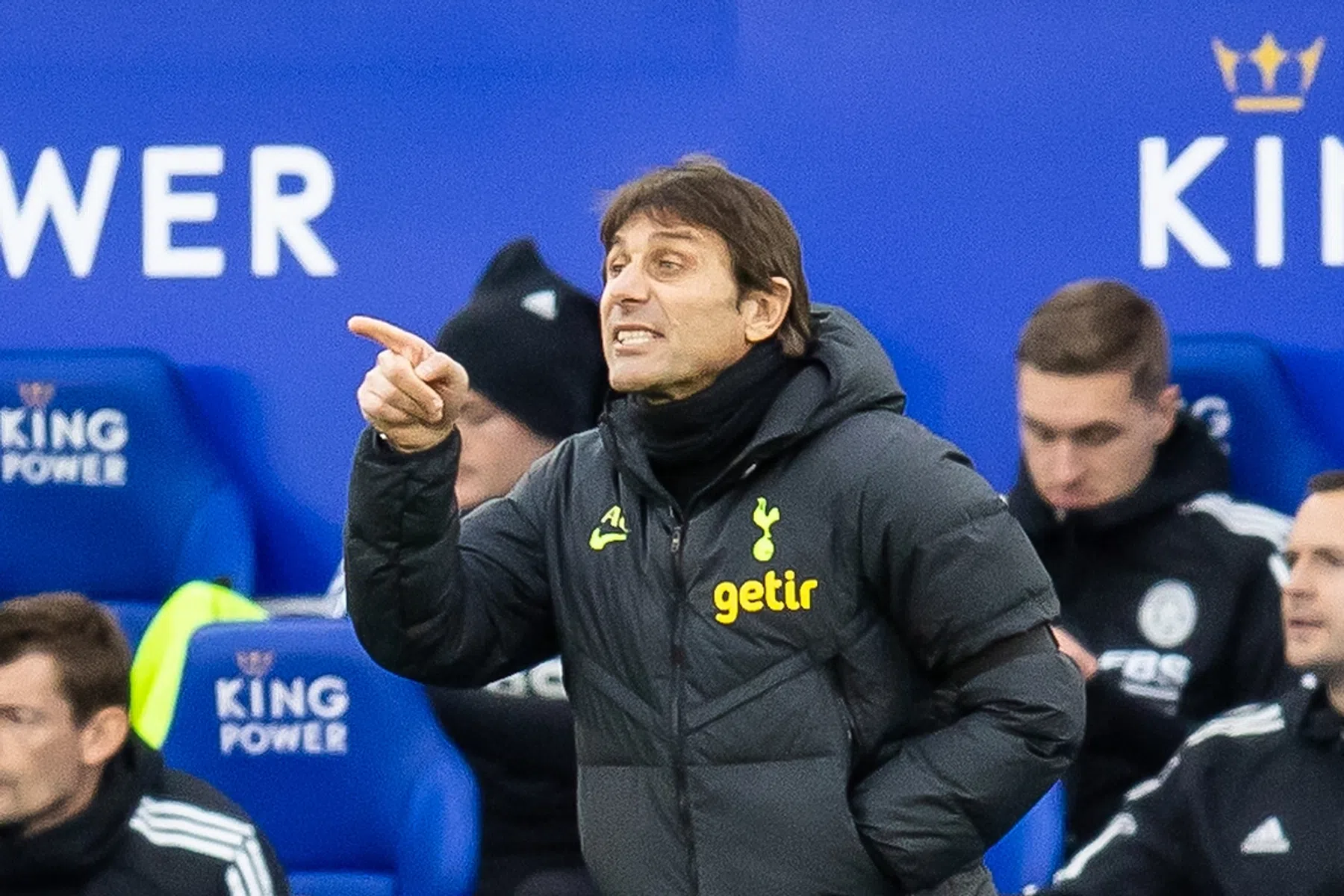 Conte slaat medisch advies in de wind: 'Ik kan alleen minder hard schreeuwen'