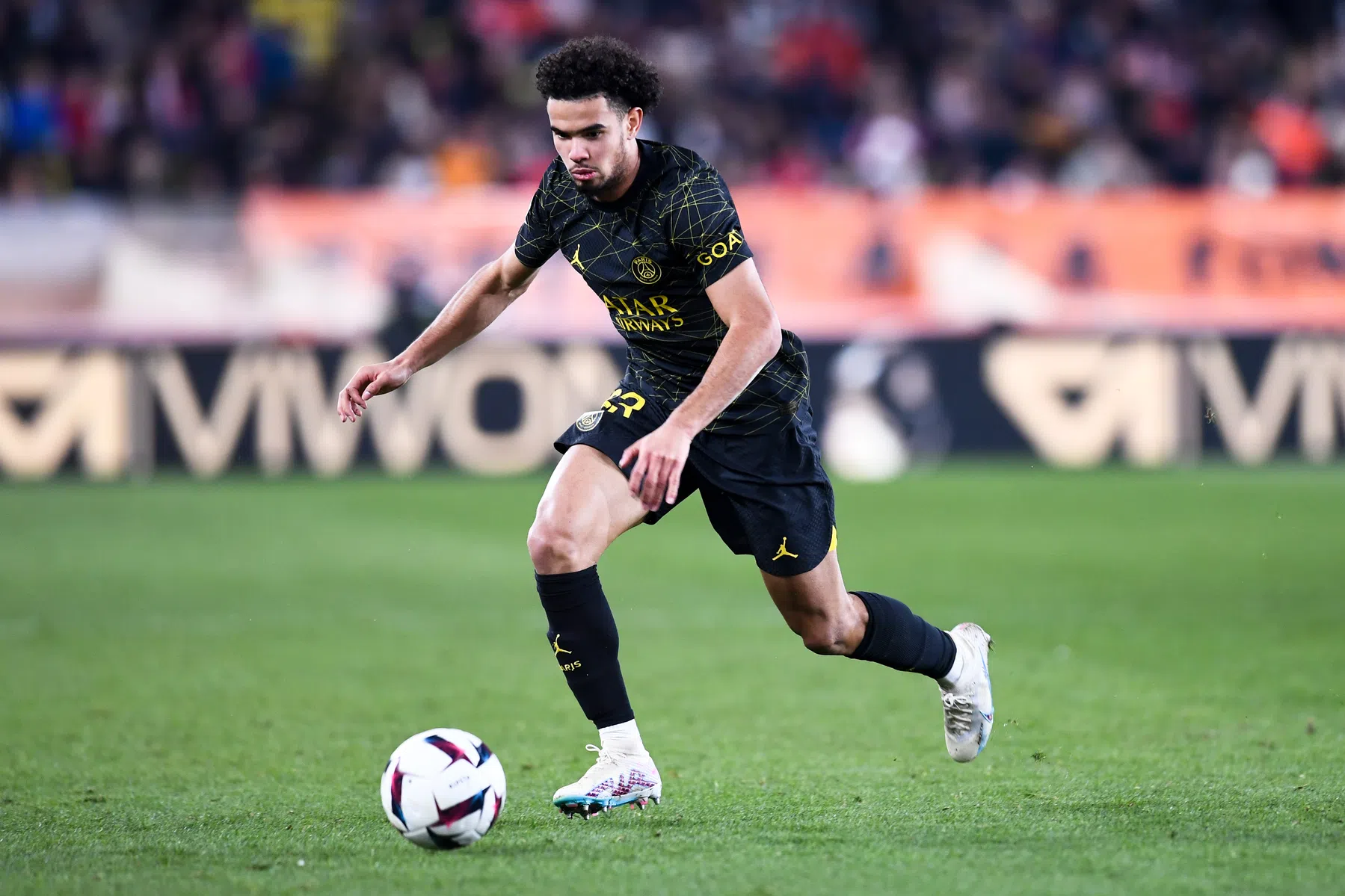 Zestienjarige PSG-middenvelder schrijft Champions League-geschiedenis