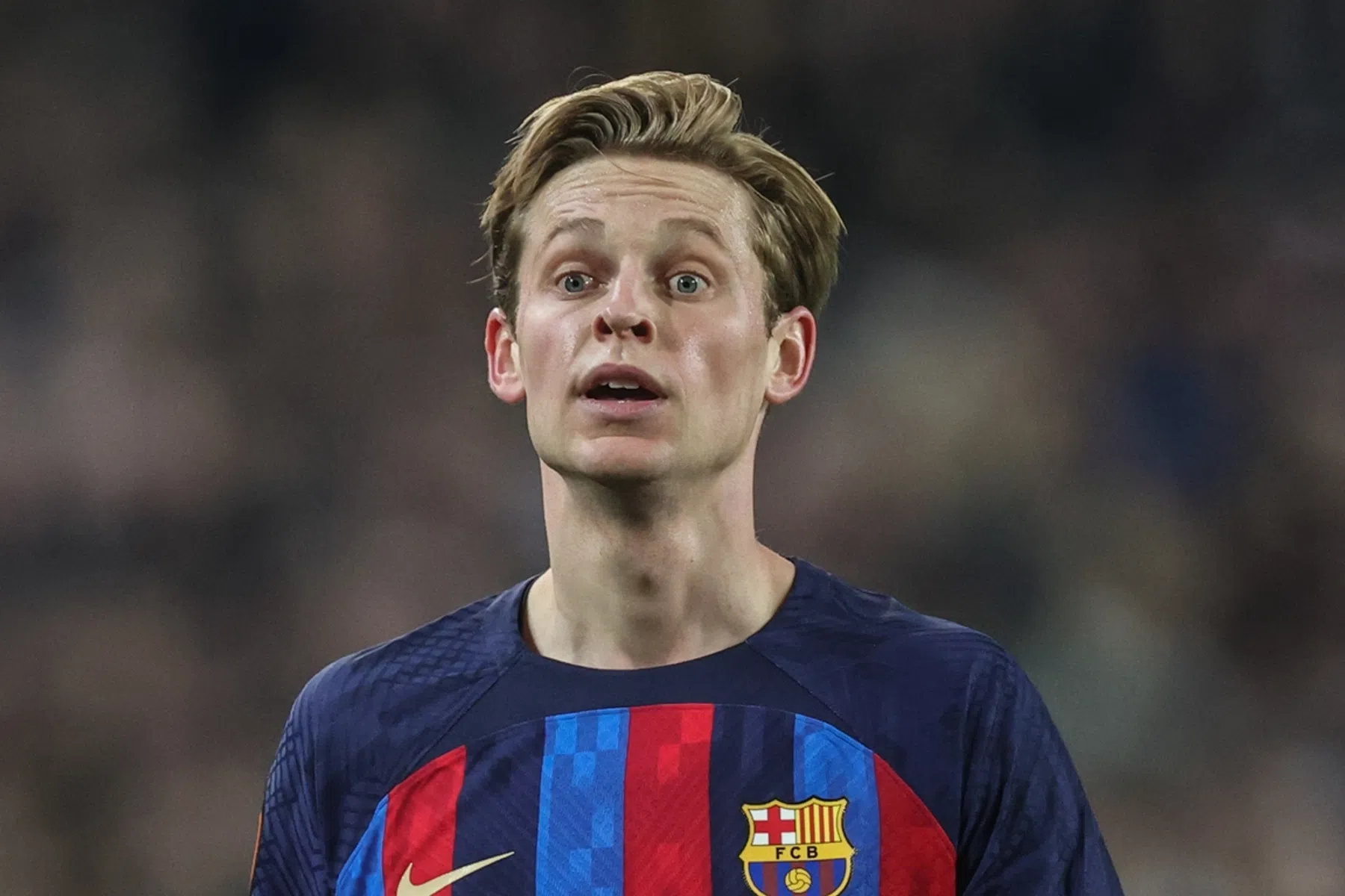 Xavi geeft uitleg over wissel 'essentiële' Frenkie de Jong