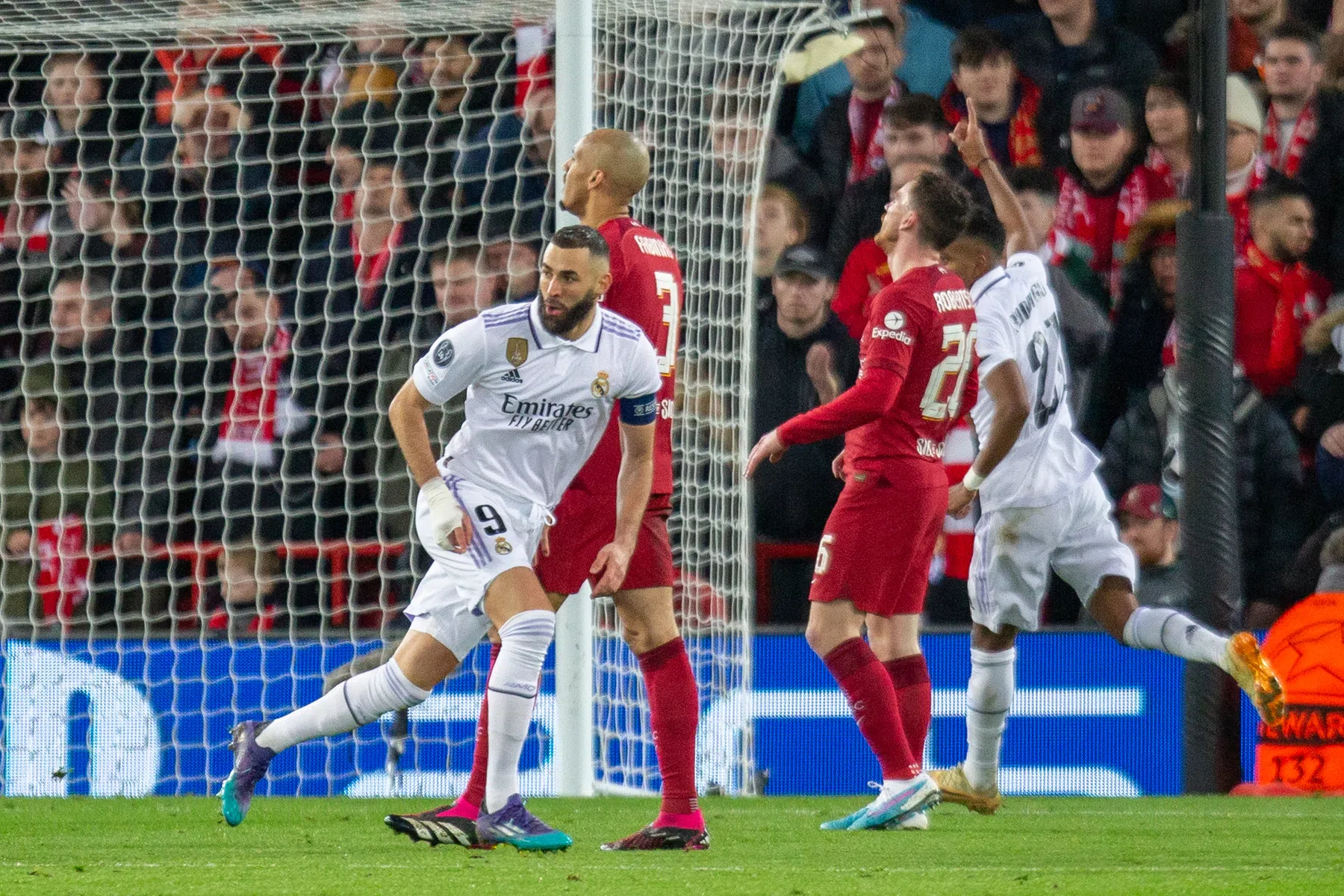 Ongekend spektakel op Anfield: Real scoort vijf keer tegen Liverpool
