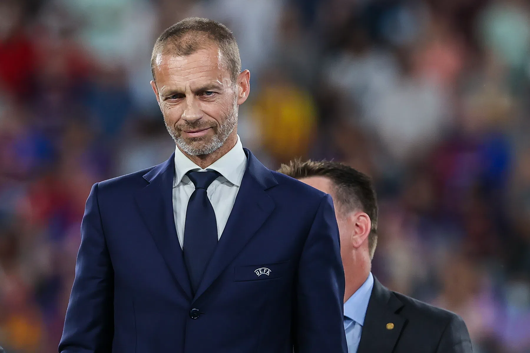 'Zo kan Ceferin ondanks een vernietigend rapport gewoon blijven zitten'