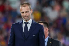 Thumbnail for article: 'Zo kan Ceferin ondanks een vernietigend rapport gewoon blijven zitten'
