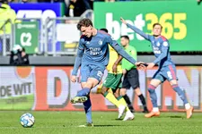 Thumbnail for article: Wieffer lacht na prachtgoal: 'Iedereen dacht dat het geluk was'