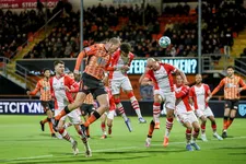 Thumbnail for article: Volendam herpakt zich na curieuze eigen goal en loopt weg bij Emmen