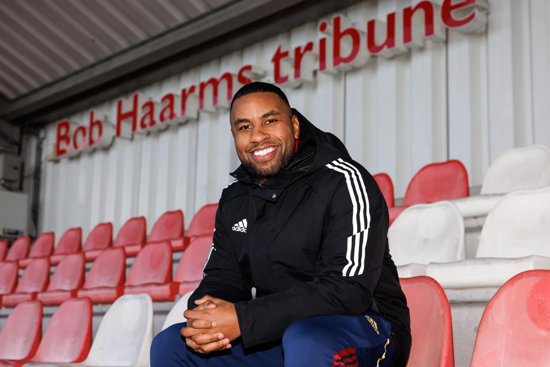 Rydell Poepon scoort nu voor het andere Ajax