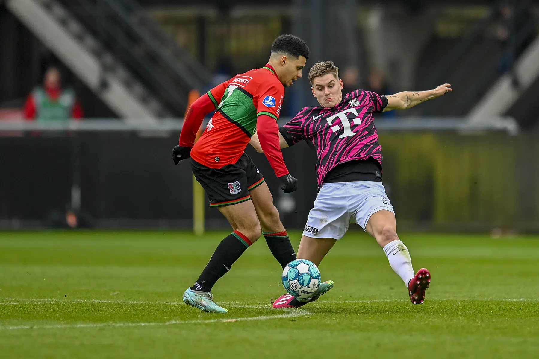 Ramon Hendriks is weer voetballer: 'Natuurlijk zijn er donkere dagen bij'