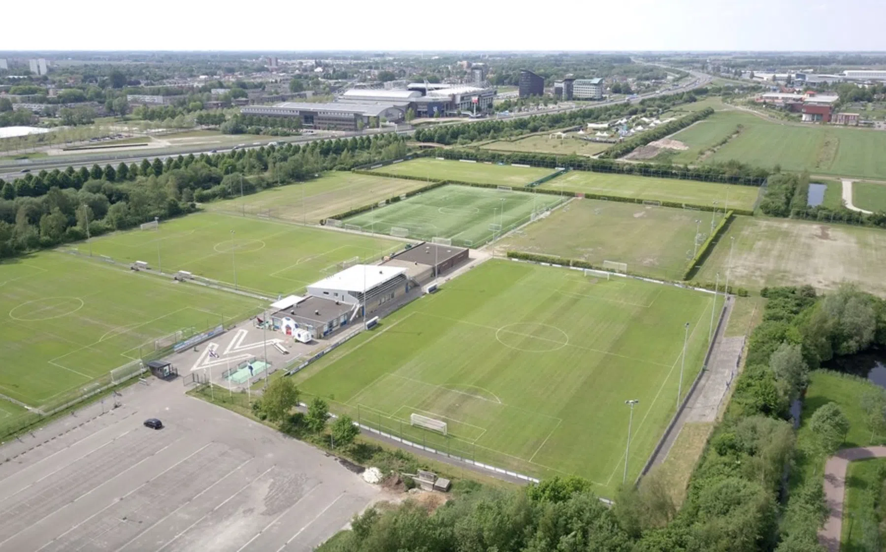 SC Heerenveen wil nieuw trainingscomplex, maar hoe komt het aan tien miljoen euro?
