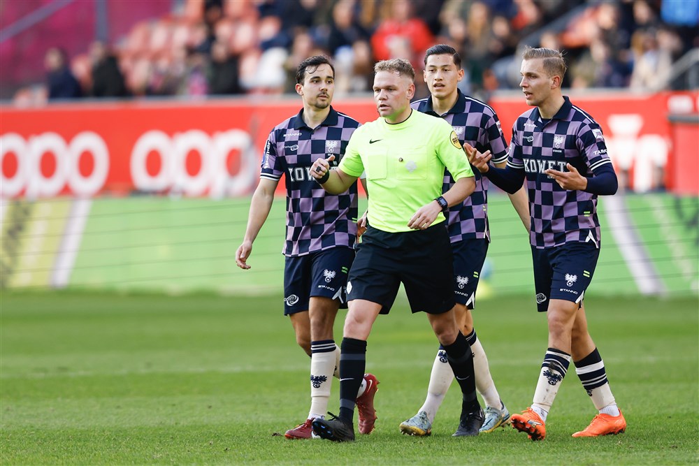 Scheidsrechter Bos geeft fout toe: 'Eagles had penalty moeten krijgen'