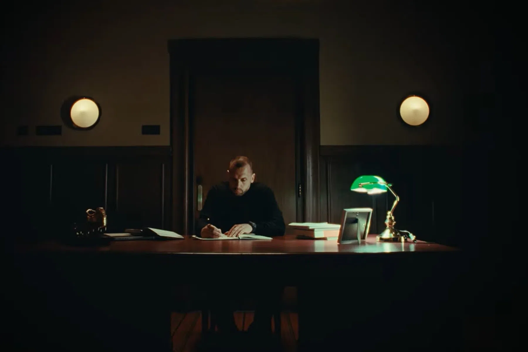 Ajax en Feyenoord maken fans met fraaie filmpjes warm voor Klassieker