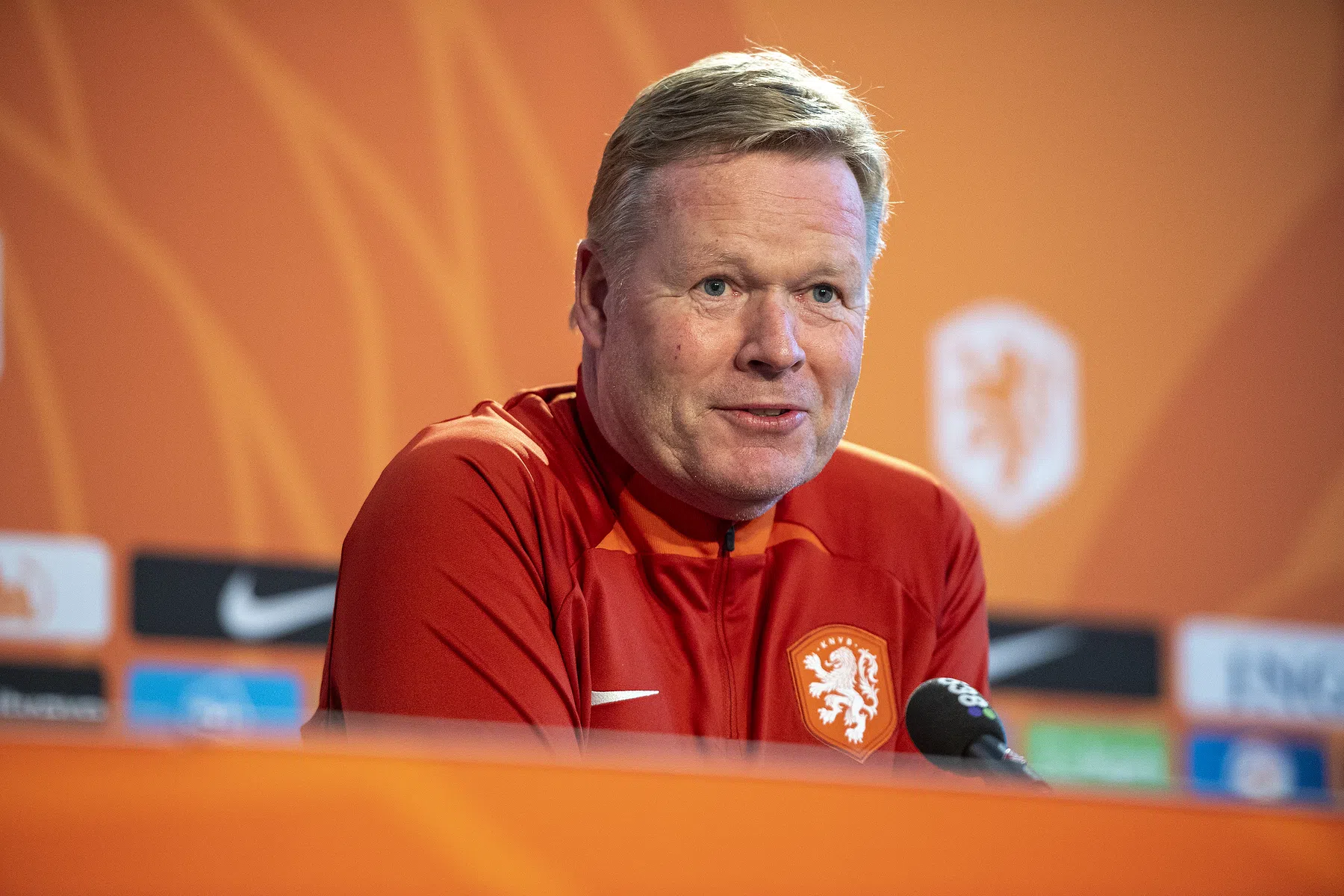 Lees hier alles over de persconferentie van Koeman terug