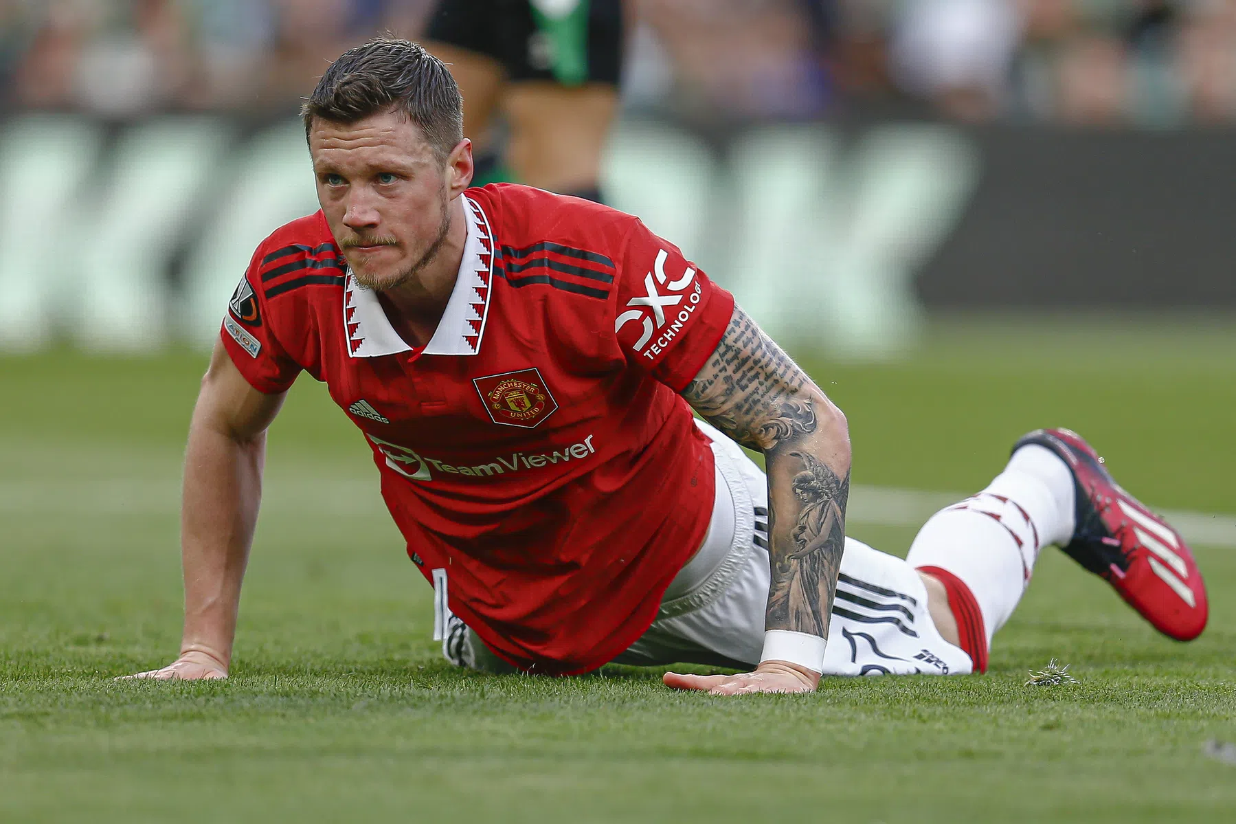 Ten Hag prijst United-uitblinker, Weghorst weer onder vuur in Engelse media