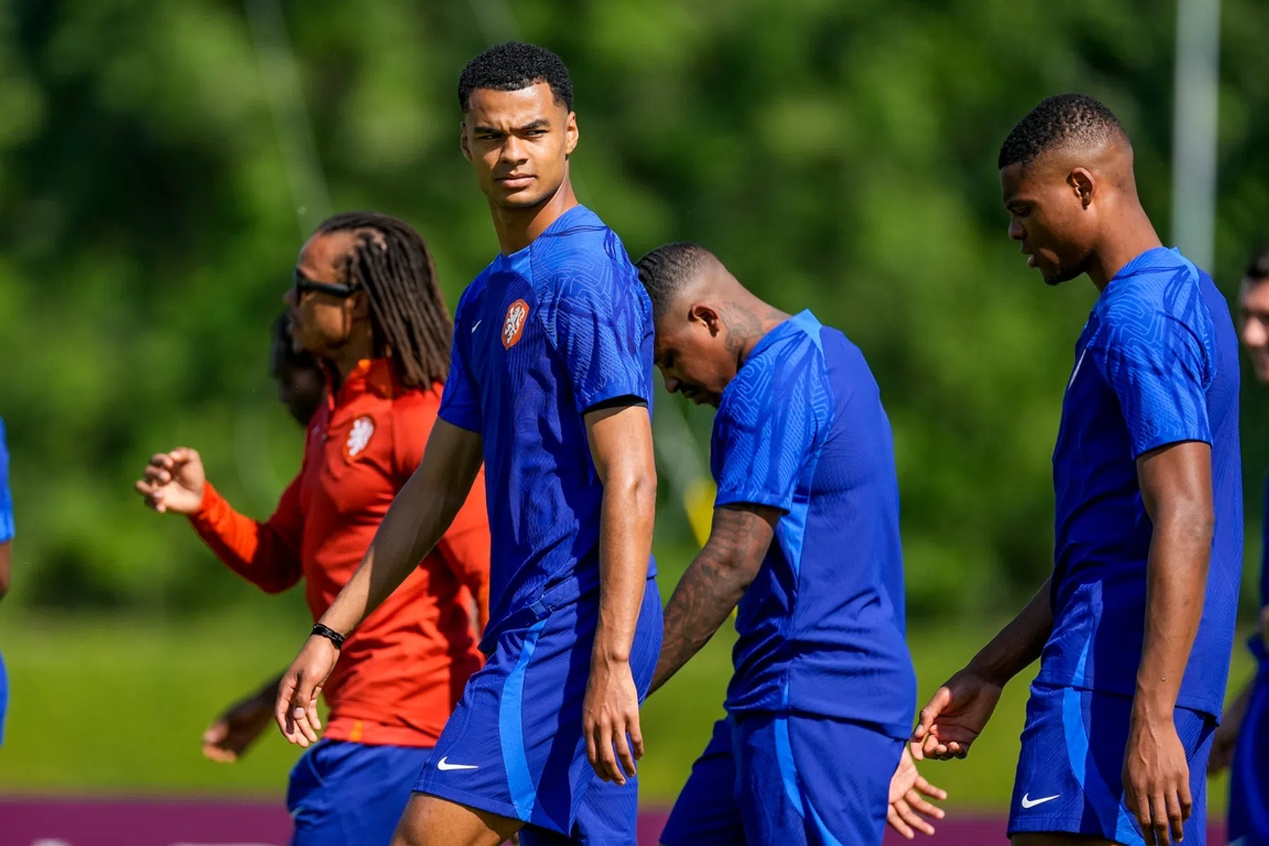 Virus waart rond bij Oranje: vijf spelers per direct naar huis