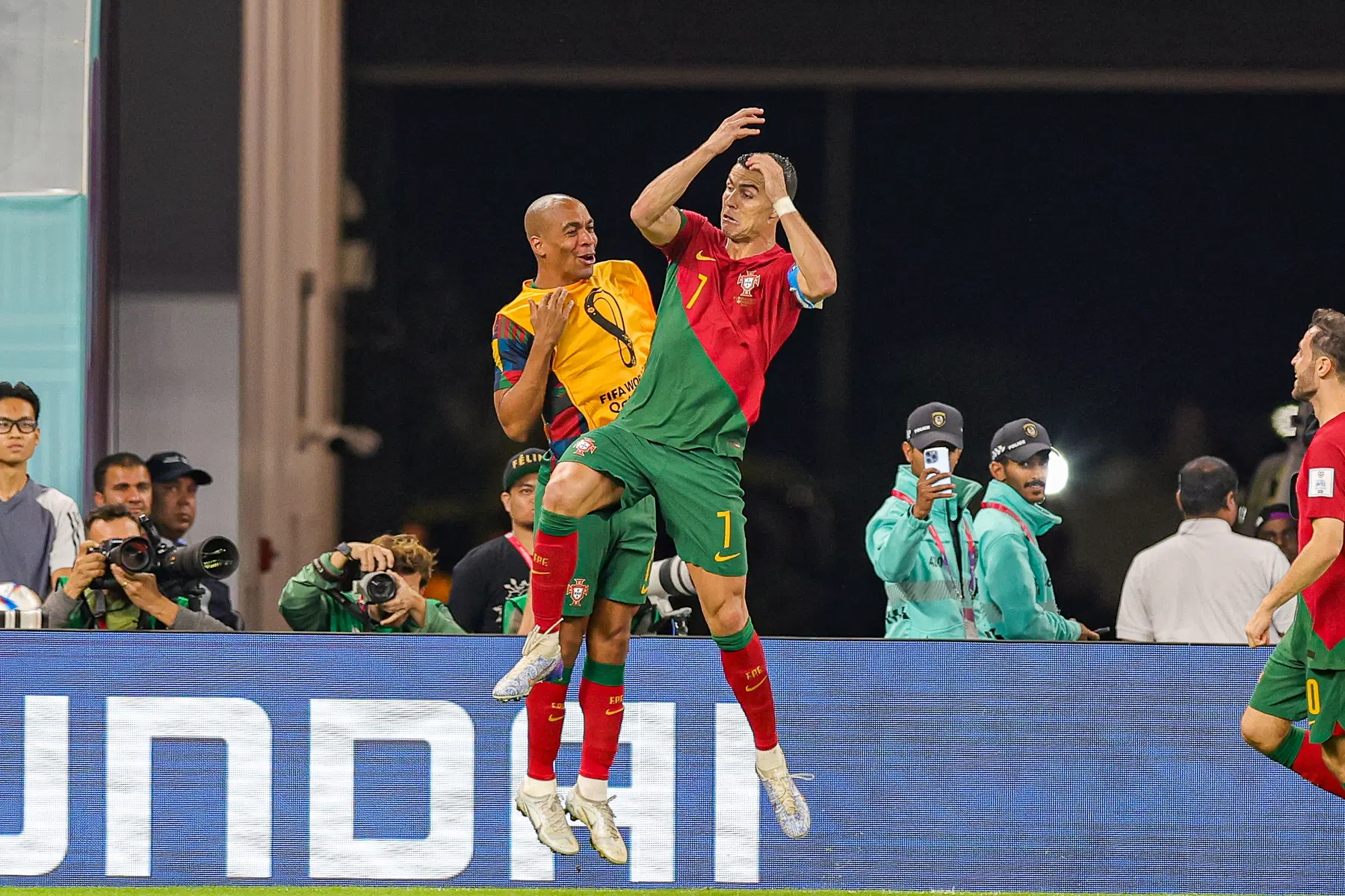 Ronaldo weet van geen ophouden en heeft wereldrecord te pakken