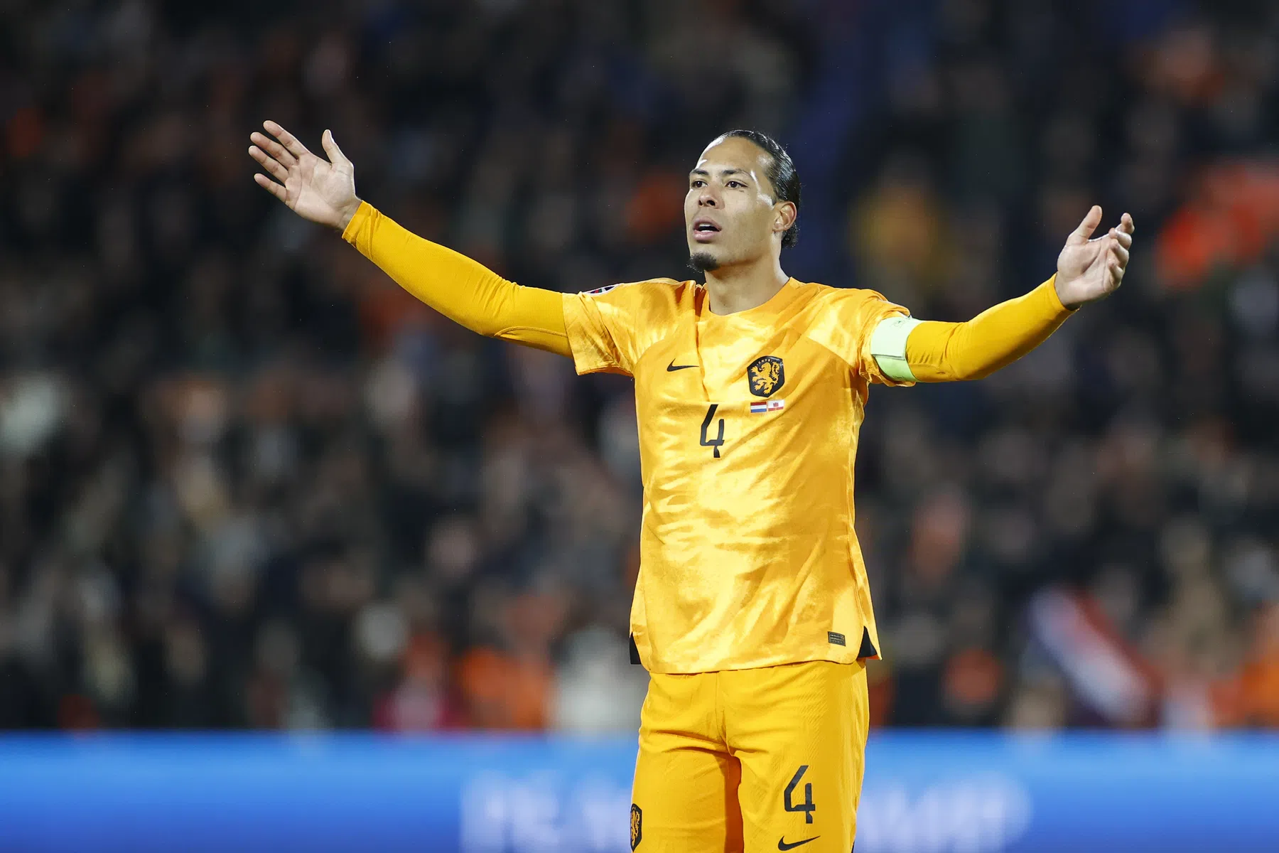 Van Dijk baalt van duel met Gibraltar: 'Maar je kunt het nooit goed doen'
