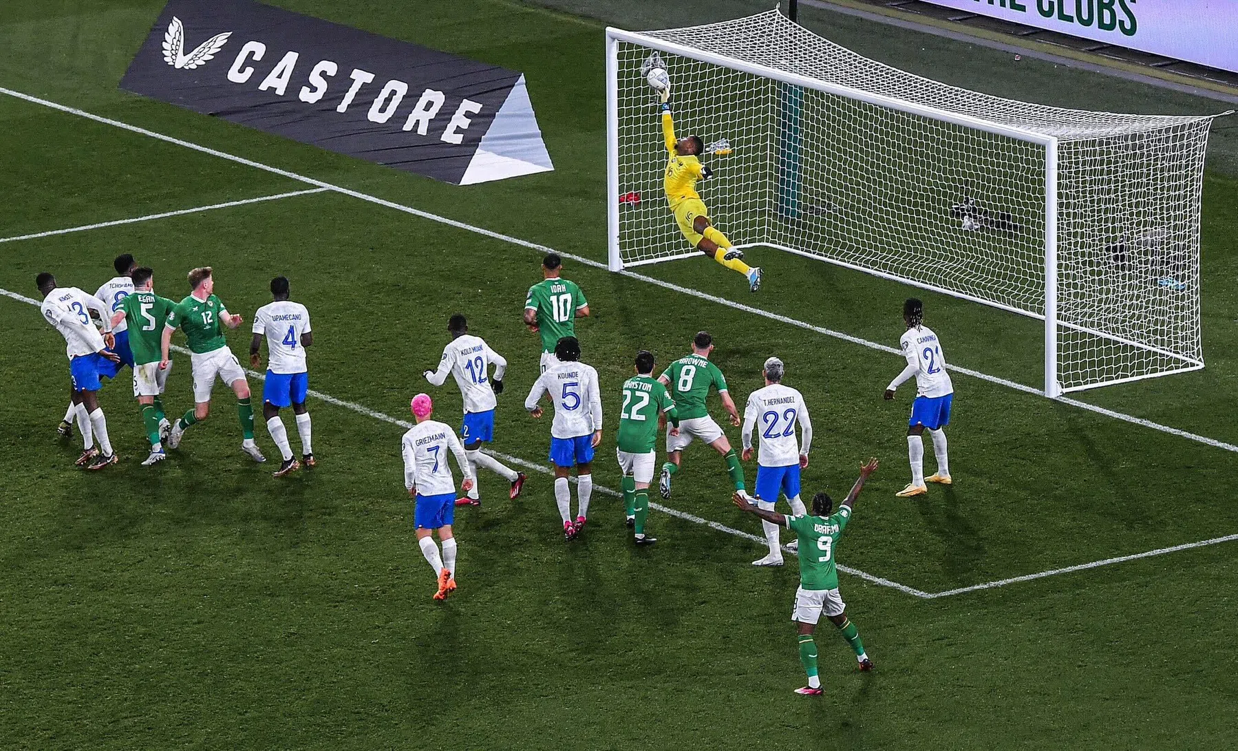 Frankrijk is Lloris al vergeten na sensationeel begin van nieuwe nummer één