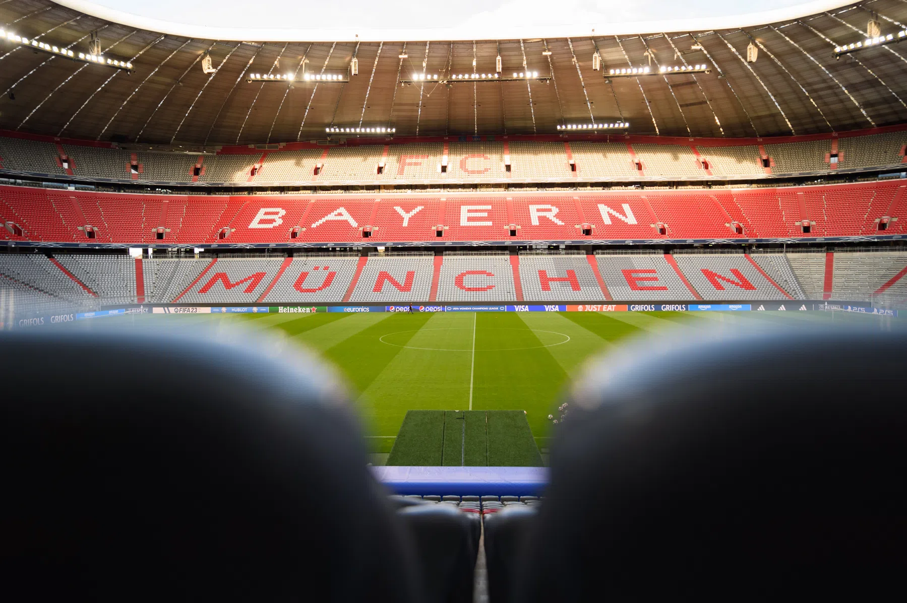 Bayern München sluit nieuwe miljoenendeal met Allianz