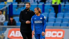 Thumbnail for article: 'Qua karakter lijkt Xavi Simons op Van Nistelrooij, maar hij is de enige'