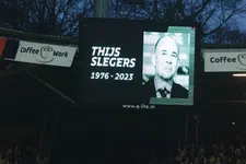 Thumbnail for article: Indrukwekkend eerbetoon aan Thijs Slegers tijdens NEC - PSV