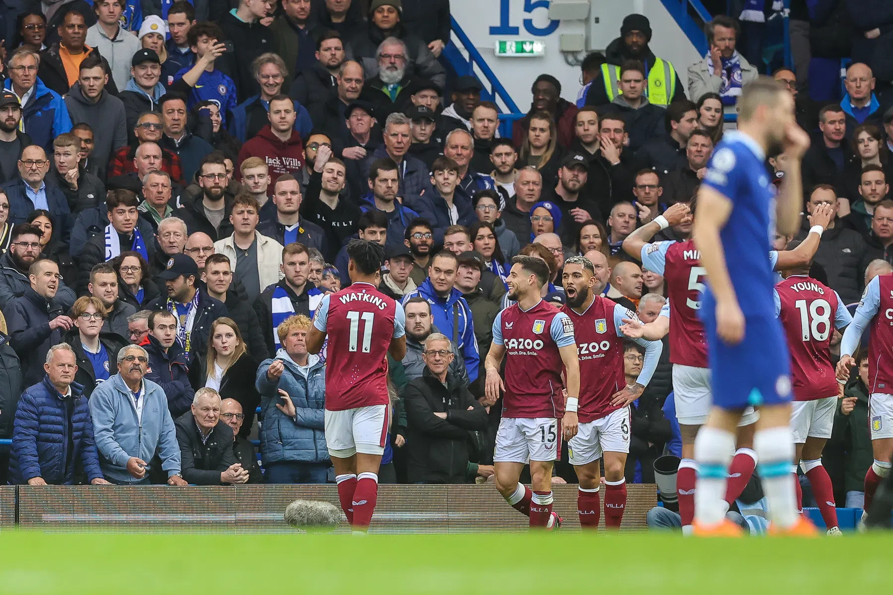 Nieuwe dreun voor Chelsea: effectief Villa vervolgt opmars onder Emery