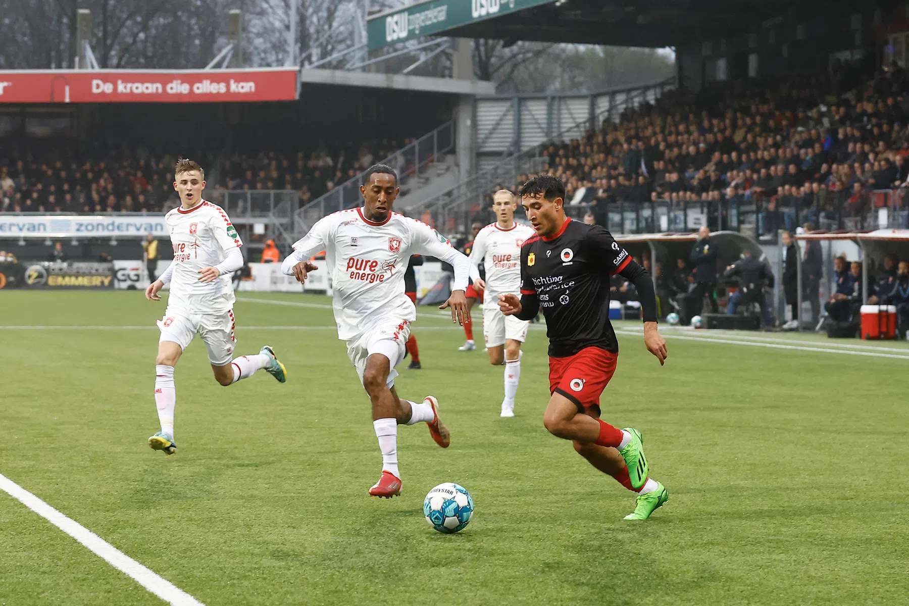 FC Twente volgt het voorbeeld van AZ op bezoek bij Excelsior