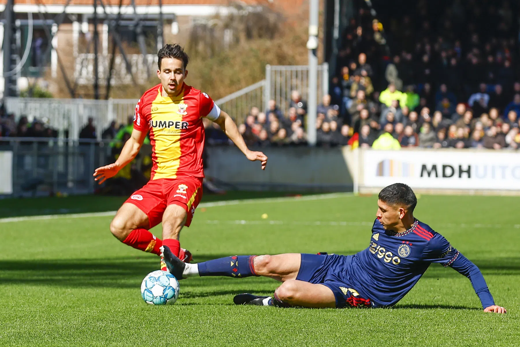Vink noemt lichtpunt bij Ajax: 'Dat is hij week in, week uit'