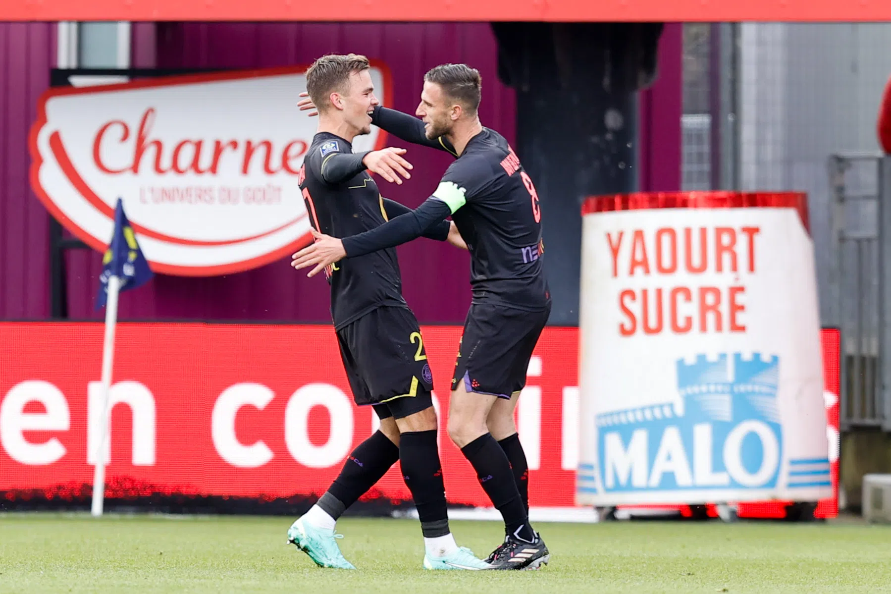 Recordassist Van den Boomen op Dallinga levert niets op in kopfestijn