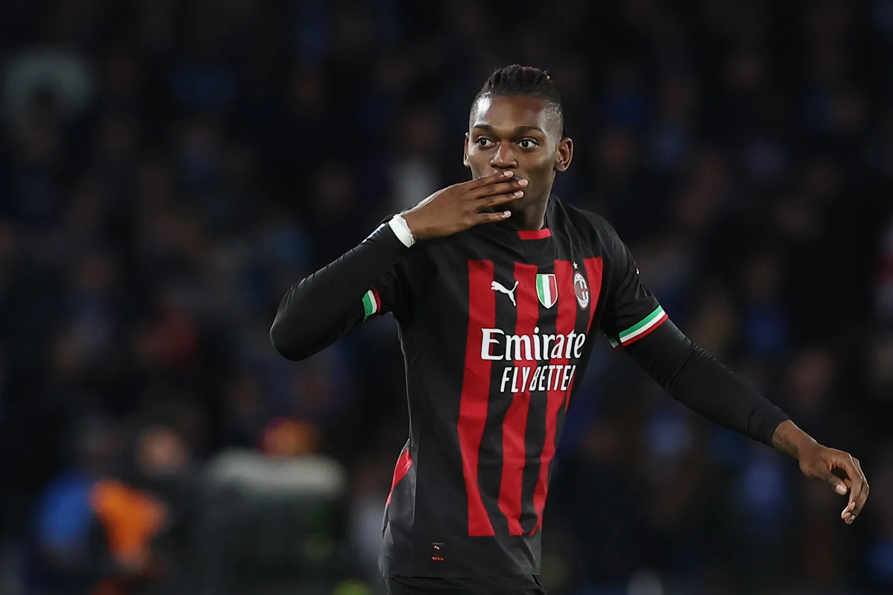 Viertal prachtgoals bezorgt Napoli in eigen huis ongekend pak slaag