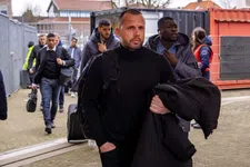 Thumbnail for article: Van Hanegem stoort zich aan 'gebrek aan realisme' bij Ajax en 'Brobbey-gezever'