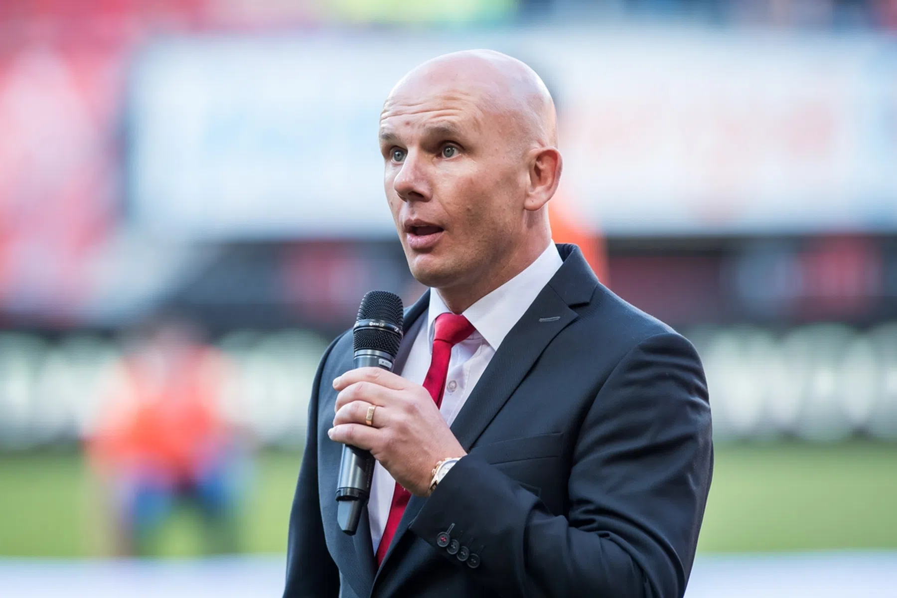 Jan van Halst moet de nieuwe voetbalcommissaris van Ajax worden