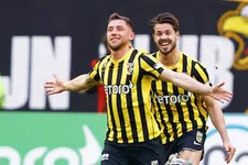 Thumbnail for article: Vitesse kruipt weg van degradatiezone na zeldzaam thuissucces tegen Go Ahead