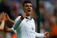 Thumbnail for article: Piroe op dreef: grens van veertig goals bij Swansea nu al gepasseerd