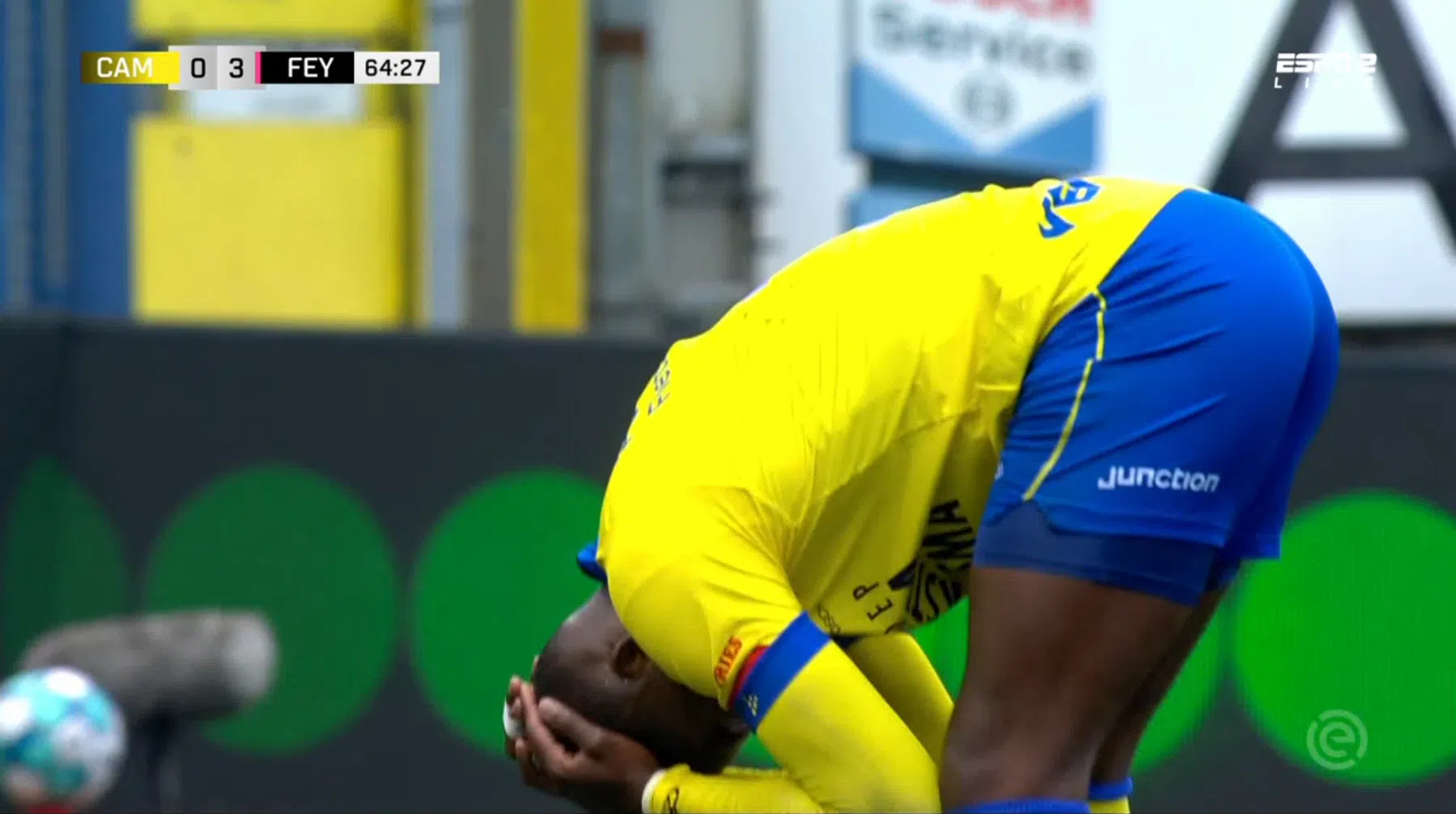 Mac-Intosch geeft uitleg bij kolderiek eigen doelpunt tegen Feyenoord