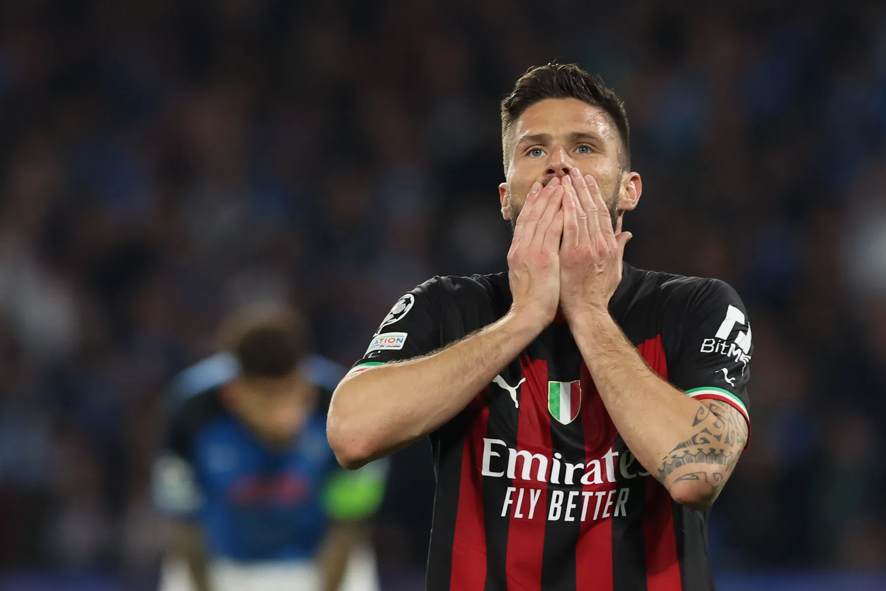 Roerige 24 uur voor Giroud: penaltymisser, goal, halve finale en nieuw contract
