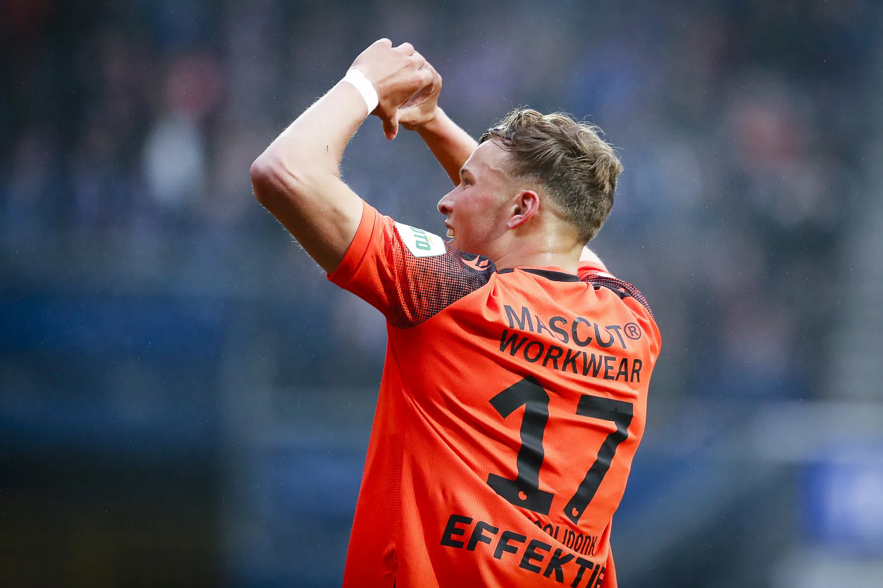 Bloedvorm onderstreept: Van Hooijdonk in voetsporen Sibon en Alves